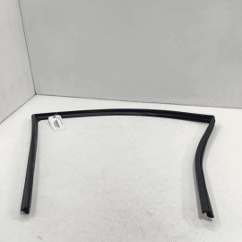 2011-2021 JEEP GRAND CHEROKEE FRONT RIGHT DOOR GLASS RUN WEATHERSTRIP SEAL 