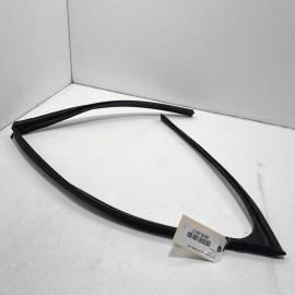 2014-20 INFINITI Q50 FRONT PASSENGER SIDE DOOR WINDOW GLASS SASH RUN CHANNE