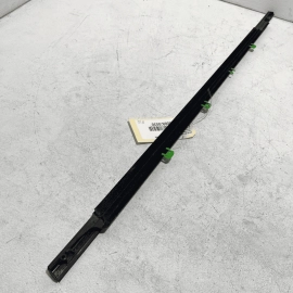 ACURA MDX 2014-2020 REAR RIGHT PASSENGER DOOR PANEL WINDOW BELT MOLDING OEM ACURA MDX 2014-2020 REAR RIGHT PASSENGER DOOR PANEL WINDOW BELT MOLDING OEM