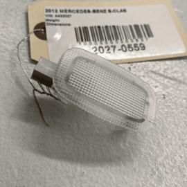 2007 - 2013 MERCEDES-BENZ W221 S550 INTERIOR COURTESY LIGHT LAMP OEM