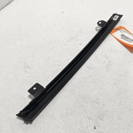 2016-2018 HONDA PILOT REAR DRIVER SIDE DOOR WINDOW PILLAR MOLDING GARNISH O