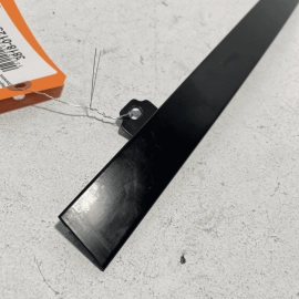 2016-2018 HONDA PILOT REAR DRIVER SIDE DOOR WINDOW PILLAR MOLDING GARNISH O