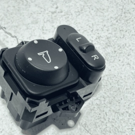 Dash Left Driver Side Door Outer Mirror Switch Honda Pilot 2016-2021 OEM Dash Left Driver Side Door Outer Mirror Switch Honda Pilot 2016-2021 OEM
