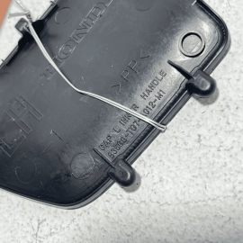 2016 - 2020 HONDA PILOT REAR DRIVER SIDE DOOR INNER HANDLE TRIM COVER CAP O