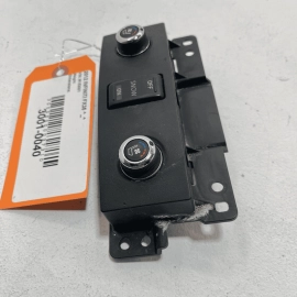 2011-2012 INFINITI FX35 FX50 CENTER CONSOLE HEATED SEAT CONTROL SWITCH ASSY