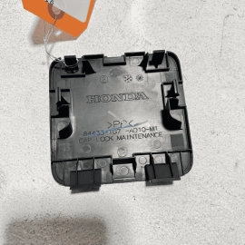 2016-2018 HONDA PILOT TAILGATE LIFTGATE BACK DOOR LOCK ACCESS COVER CAP TRI