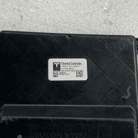 2017-2020 Tesla Model S HVAC Thermal Controller Assist Computer Module Unit