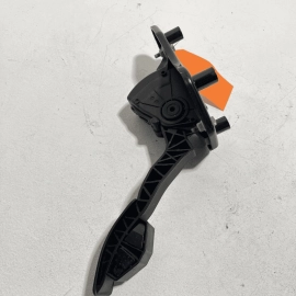 INFINITI QX56 2011-2013 Throttle Foot Pedal Accelerator Actuator & Bracket 