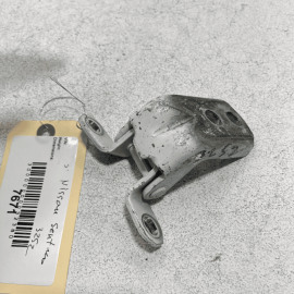 NISSAN SENTRA 2013-2019 FRONT RIGHT PASSENGER SIDE DOOR LOWER HINGE OEM = Q