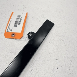 2016-2018 HONDA PILOT REAR PASSENGER SIDE DOOR WINDOW PILLAR MOLDING GARNIS