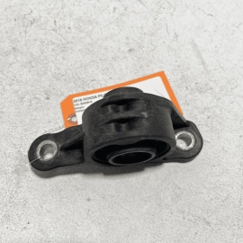 2016-17-18-19-20-2021 HONDA PILOT REAR DIFFERENTIAL LEFT SIDE MOUNT BRACKET