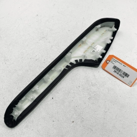 HONDA PILOT 2016 - 2021 REAR RIGHT PASSENGER SIDE DOOR PANEL ARMREST TRIM O HONDA PILOT 2016 - 2021 REAR RIGHT PASSENGER SIDE DOOR PANEL ARMREST TRIM O