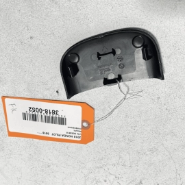 2016-2021 HONDA PILOT FRONT LEFT OR RIGHT SEAT FOOT CAP TRIM COVER OEM 1PCS 2016-2021 HONDA PILOT FRONT LEFT OR RIGHT SEAT FOOT CAP TRIM COVER OEM 1PCS