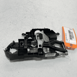 Front Right / Passenger Side Exterior Door Handle Bracket BMW 535 2010-2017