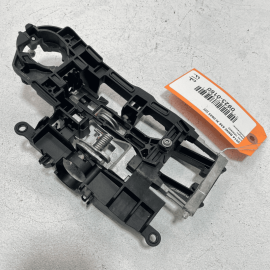 Front Right / Passenger Side Exterior Door Handle Bracket BMW 535 2010-2017