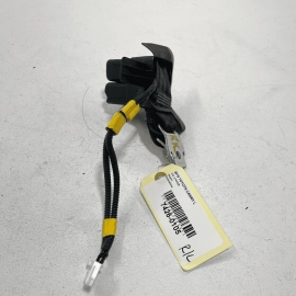 TOYOTA CAMRY 2019-2023 REAR LEFT & CENTER SIDE SEATBELT SEAT BELT BUCKLE OE