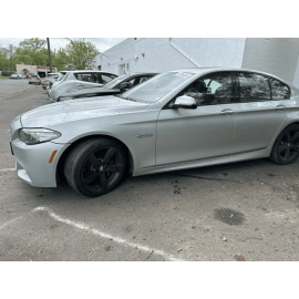 2011-2016 BMW 535I F10 STEERING WHEEL COLUMN SHROUD LOWER COVER TRIM PANEL  2011-2016 BMW 535I F10 STEERING WHEEL COLUMN SHROUD LOWER COVER TRIM PANEL