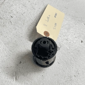 VW VOLKSWAGEN JETTA GTI 2019 - 2021 DASH HEADLIGHT SWITCH CONTROL MODULE OE VW VOLKSWAGEN JETTA GTI 2019 - 2021 DASH HEADLIGHT SWITCH CONTROL MODULE OE