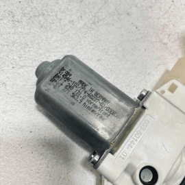 BMW 525I F10 2011 - 2016 FRONT LEFT DRIVER SIDE DOOR WINDOW REGULATOR MOTOR