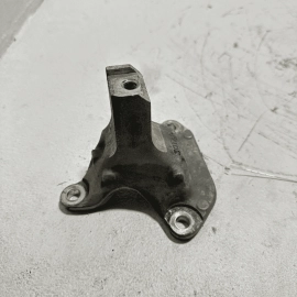 2016 - 2021 HONDA PILOT 3.5L ENGINE MOTOR FRONT MOUNT BRACKET SUPPORT OEM