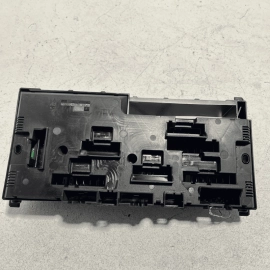2012-2016 BMW 535XI 528XI F10 Power Distribution Fuse Relay Box Module Unit