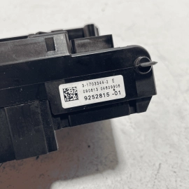 2012-2016 BMW 535XI 528XI F10 Power Distribution Fuse Relay Box Module Unit