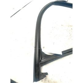2016-2018 BMW 340 XI F30 F31 Window Guide Seal Gasket Right Front Door OEM