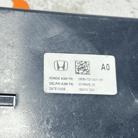 HONDA PILOT EX-L 2016-2018 MEDIA HUB CONTROL MODULE UNIT OEM