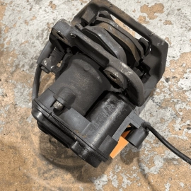 2011 - 2016 BMW 535i REAR RIGHT PASSENGER SIDE BRAKE CALIPER ASSEMBLY OEM