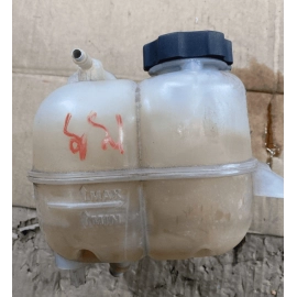 14 15 16 17 18 JEEP CHEROKEE ENGINE COOLANT RESERVOIR WITH CAP 68102155AD