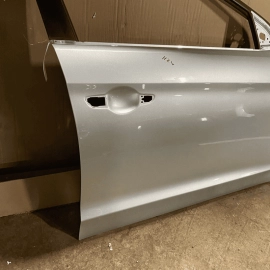 GENUINE 17-20 HYUNDAI ELANTRA OEM PASS RIGHT FRONT BARE DOOR SILVER SEDAN U