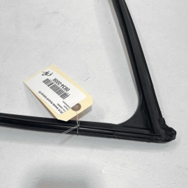 2018-2020 HONDA ACCORD FRONT RIGHT PASSENGER DOOR GLASS RUN CHANNEL SEAL OE