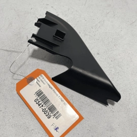 VOLKSWAGEN PASSAT 2012 - 2022 FRONT PASSENGER SIDE DOOR TRIM CORNER COVER O VOLKSWAGEN PASSAT 2012 - 2022 FRONT PASSENGER SIDE DOOR TRIM CORNER COVER O