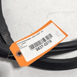 VOLKSWAGEN JETTA 2019-2023 FRONT DRIVER SIDE DOOR BODY WEATHERSTRIP SEAL OE