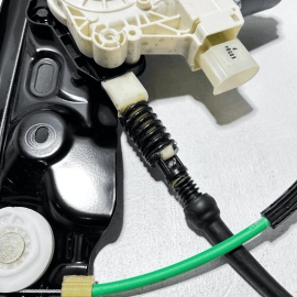 2011-2016 BMW 528i F10 FRONT RIGHT SIDE DOOR WINDOW REGULATOR W/ MOTOR OEM