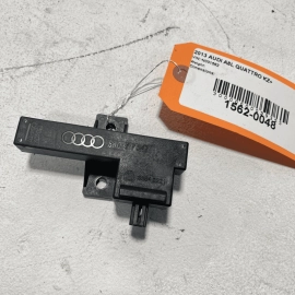 AUDI A8 QUATTRO 2011 - 2018 REAR RIGHT OR LEFT KEYLESS ENTRY ANTENNA MODULE