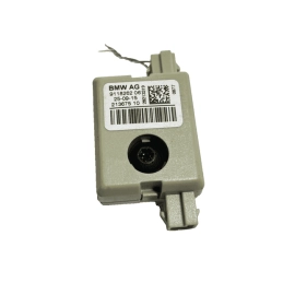 2011-2016 BMW 528I F10 RADIO SIGNAL TRAP CIRCUIT ANTENNA CONTROL MODULE OEM