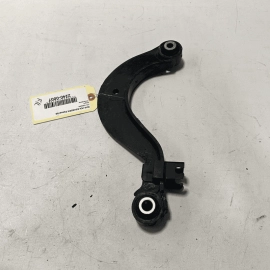 Exhaust System Pipe Insulator Hanger Bracket Volkswagen Passat SE 2012-2022 Exhaust System Pipe Insulator Hanger Bracket Volkswagen Passat SE 2012-2022