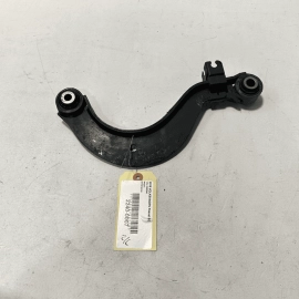 Exhaust System Pipe Insulator Hanger Bracket Volkswagen Passat SE 2012-2022 Exhaust System Pipe Insulator Hanger Bracket Volkswagen Passat SE 2012-2022