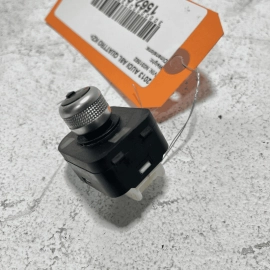 AUDI A8 2011 - 2018 FRONT LEFT DRIVER SIDE DOOR OUTER MIRROR SWITCH OEM