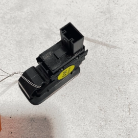 VOLKSWAGEN PASSAT 2012-2022 REAR LEFT OR RIGHT DOOR WINDOW SWITCH & HOUSING