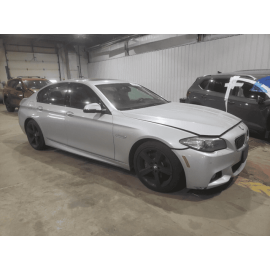 BMW 535XI 2011-2016 LEFT DERIVER SIDE ENGINE AUXILIARY WATER COOLANT BRACKE