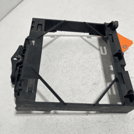 BMW 535XI 2011-2016 LEFT DERIVER SIDE ENGINE AUXILIARY WATER COOLANT BRACKE