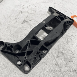 11-16 BMW 528i F10 RWD AUTOMATIC TRANSMISSION CROSSMEMBER MOUNT BRACKET OEM