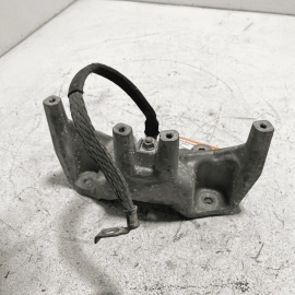 11-16 BMW 528i F10 RWD AUTOMATIC TRANSMISSION CROSSMEMBER SUPPORT BRACKET O