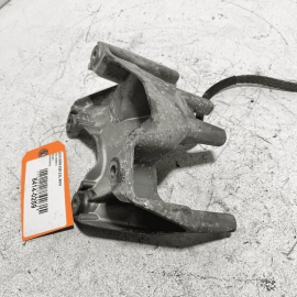 11-16 BMW 528i F10 RWD AUTOMATIC TRANSMISSION CROSSMEMBER SUPPORT BRACKET O