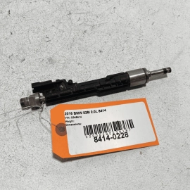 2011 - 2016 BMW 528I 535i F10 ENGINE GASOLINE ENGINE FUEL INJECTOR GENUINE 
