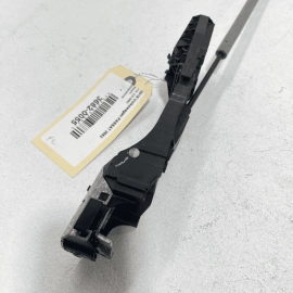 12-22 VOLKSWAGEN VW PASSAT FRONT LEFT DRIVER SIDE EXTERIOR DOOR HANDLE BASE