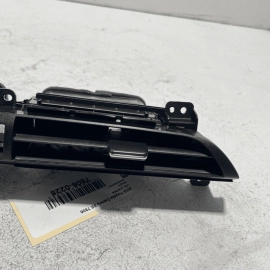 2018-2019-2020 TOYOTA CAMRY SE OUTER AIR VENT GRILLE DASH DASHBOARD CENTER 