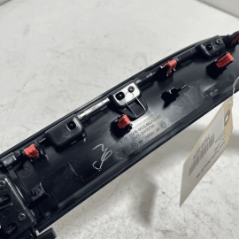 2019-20 TOYOTA CAMRY SE DASH DASHBOARD RIGHT SIDE BEZEL MOLDING & AIR VENT  2019-20 TOYOTA CAMRY SE DASH DASHBOARD RIGHT SIDE BEZEL MOLDING & AIR VENT